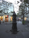 fontaine6_reduc.jpg (26196 octets)